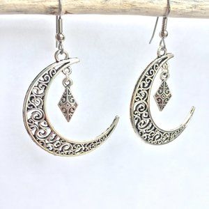 Silver filigree Moon & Diamond Star Earrings